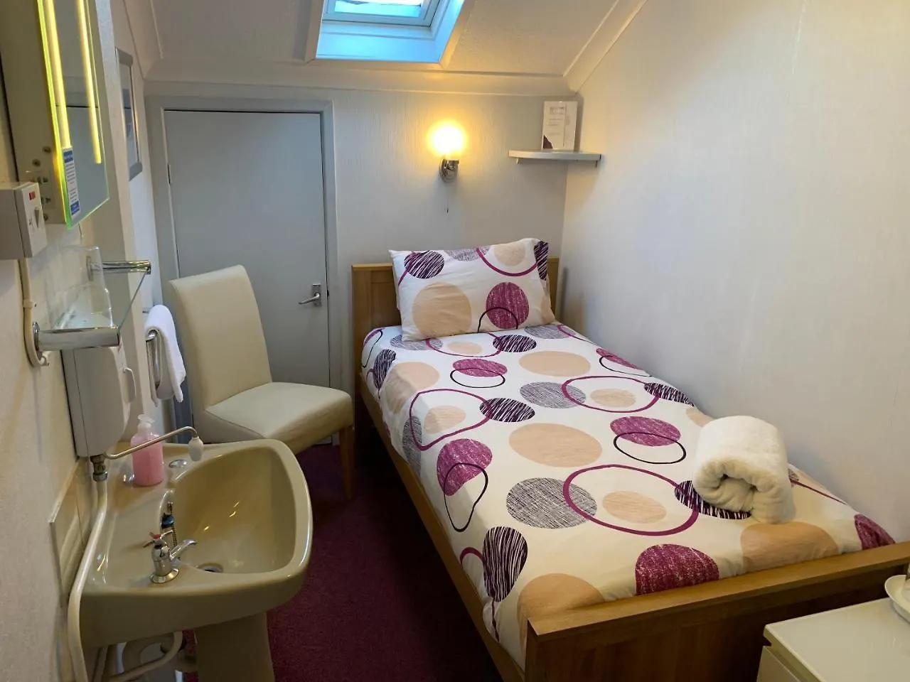 Austins Guest House Cardiff