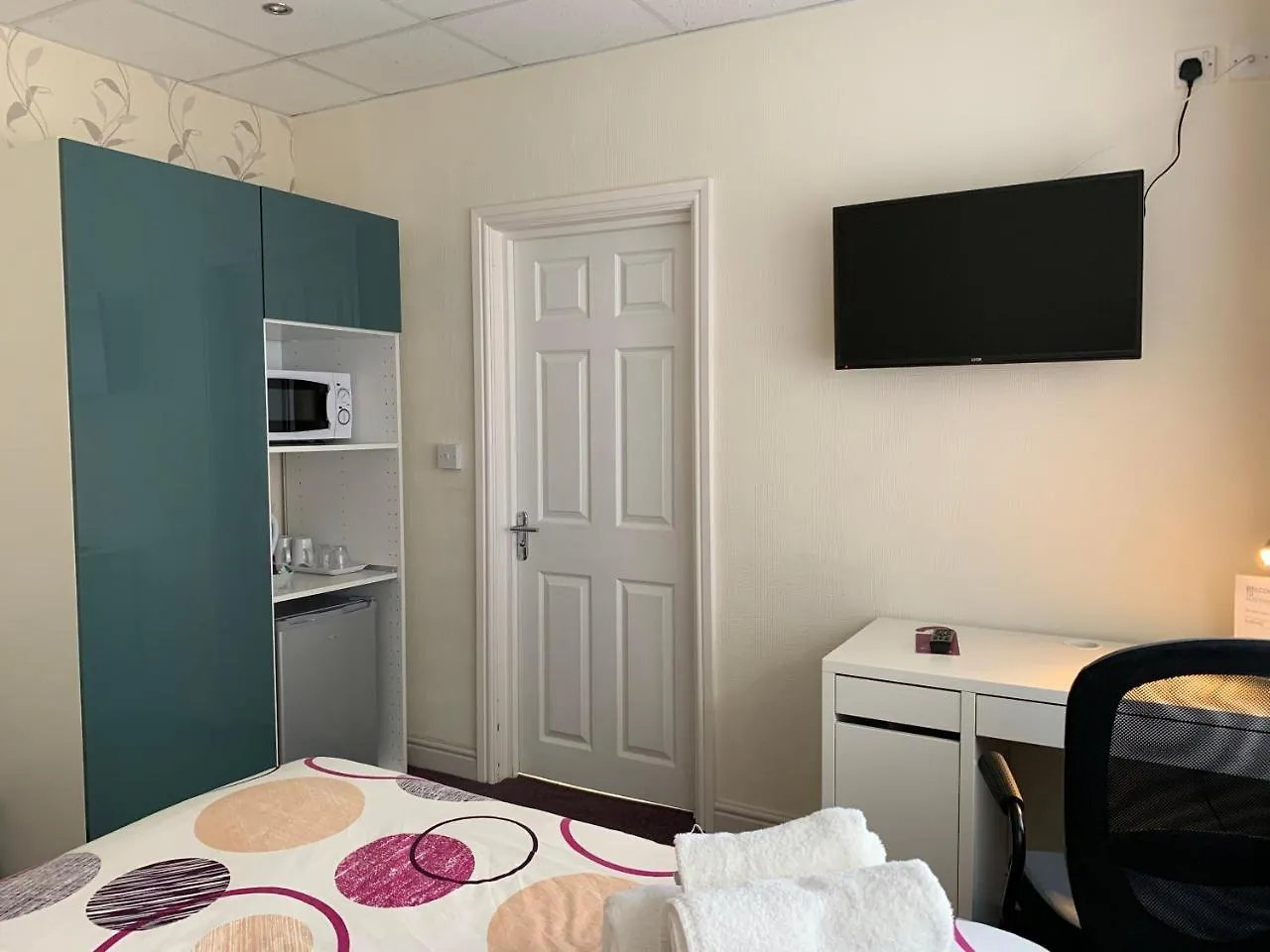 Austins Guest House Cardiff