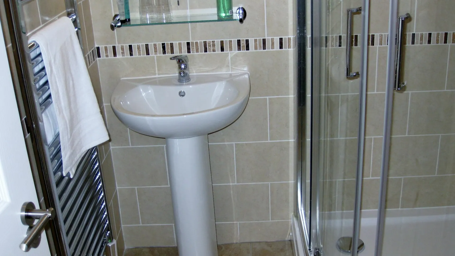 Austins Guest House Cardiff