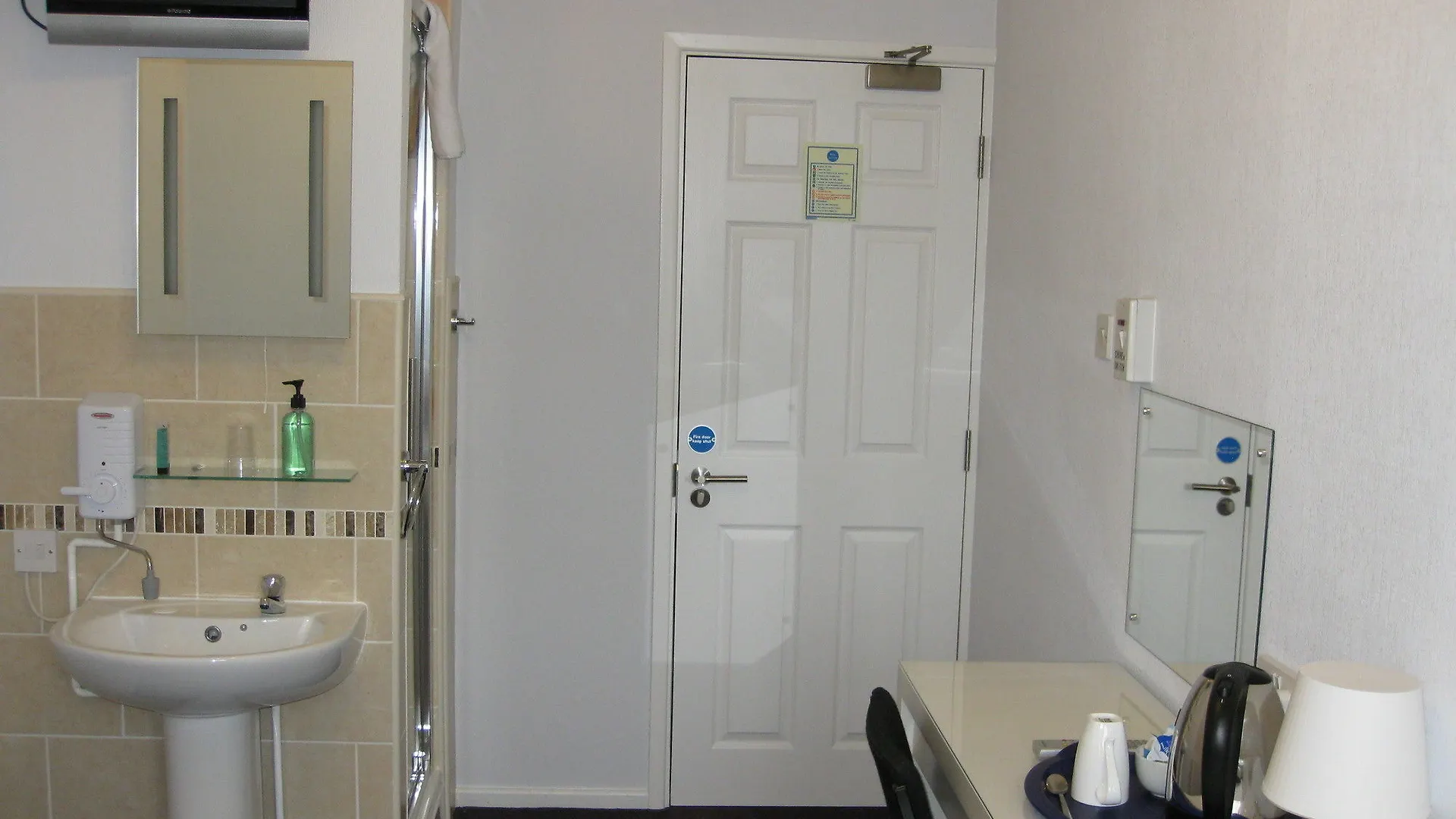 Austins Guest House Cardiff